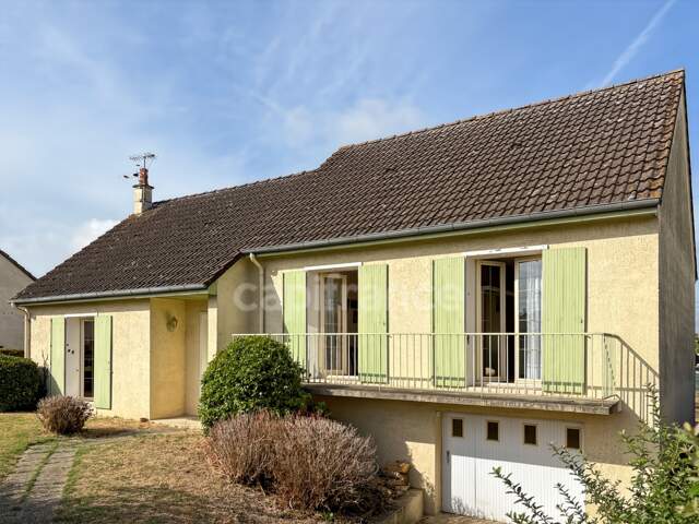 Maison à vendre vieux bourg ALLONNES (72) maison sur sous sol 3 chambres — photo du bien