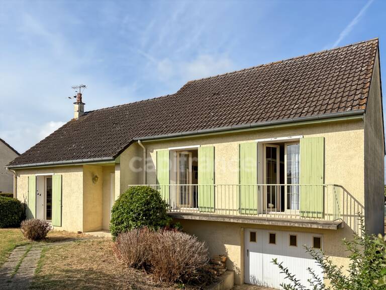 Maison à vendre vieux bourg ALLONNES (72) maison sur sous sol 3 chambres — photo 1