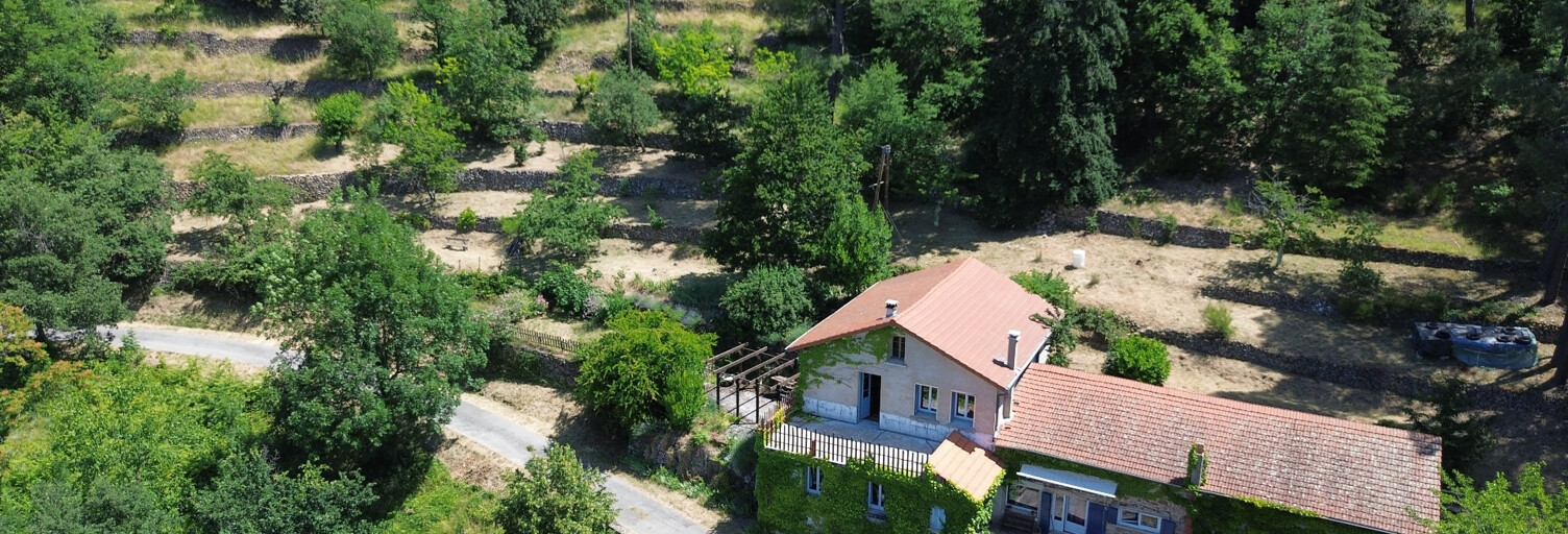 Maison 9 Pièces 176 m² à vendre à Saint-Sauveur-de-Montagut (07190)