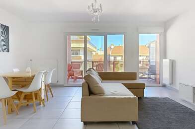 Appartement 4 pièces 2400 €