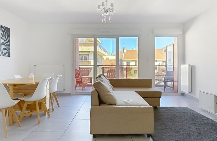 Appartement à louer 4 pièces ANNEMASSE (74) — photo 2