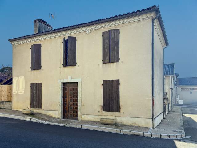 Maison 3 pièces 76m² Courrensan — photo du bien