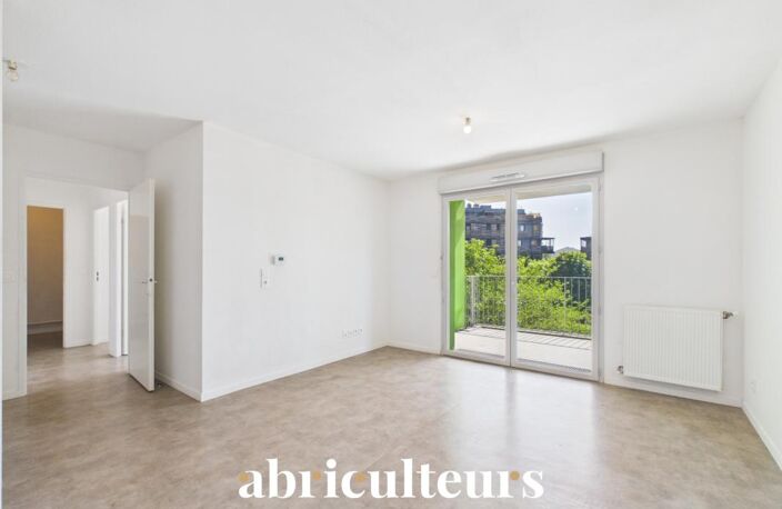 Appartement T3 lumineux de 57 m² avec Terrasse en vente à Cenon (33150) — photo 3