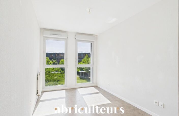 Appartement T3 lumineux de 57 m² avec Terrasse en vente à Cenon (33150) — photo 5