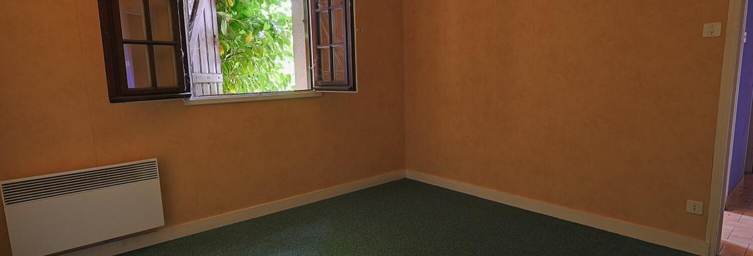 Maison  107 m² à vendre à Isigny-le-Buat (50540)
