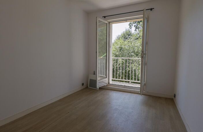 Maison - 142 m² - Isigny-le-Buat (50) — photo 3