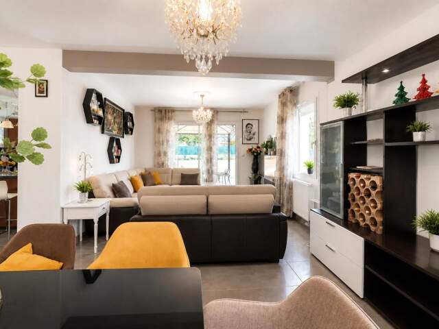 Une maison familiale avec jardin - 122 m² - Monnaie — photo du bien