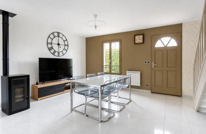 ​Le Val-d'Hazey : maison 124 m² avec jardin au calme, proche A13 — photo 2