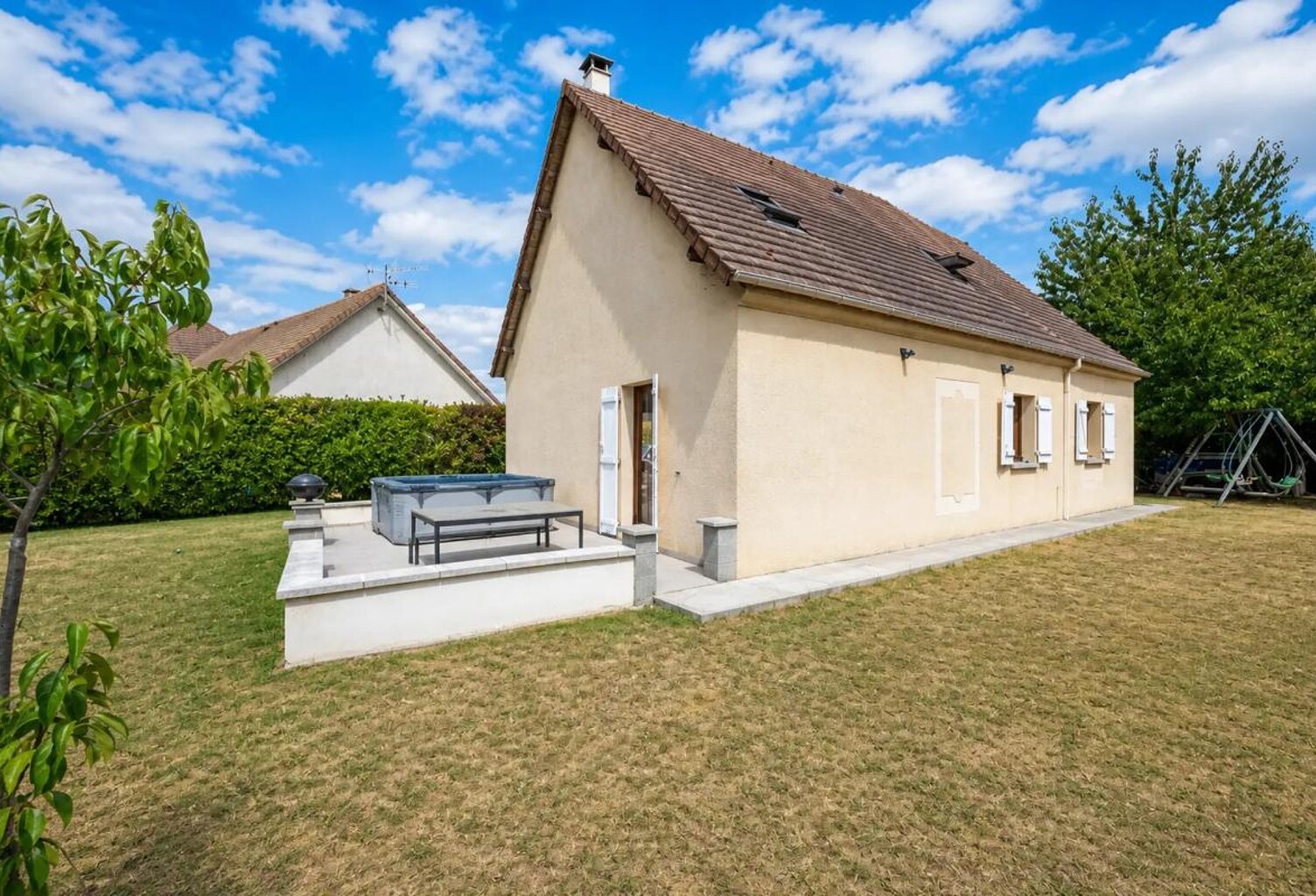 ​Le Val-d'Hazey : maison 124 m² avec jardin au calme, proche A13 — photo 1