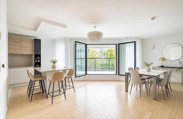 Appartement de 6 pièces de 135.02 m² à Issy-les-Moulineaux — photo 5