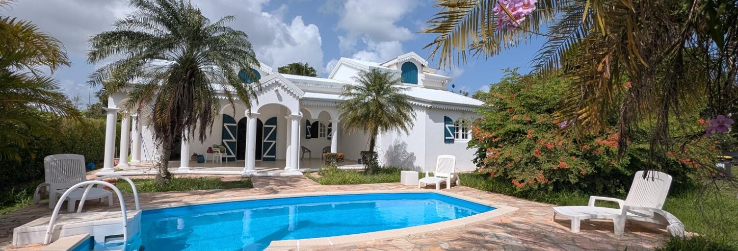 Maison 5 Pièces 154 m² à louer à Baie-Mahault (97122)