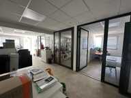 Bien Commercial À Louer 470M2 + PARKINGS — photo 2