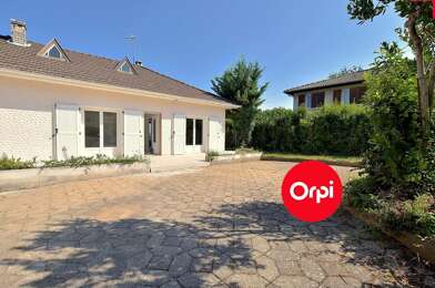 Maison 4 pièces 1600 €