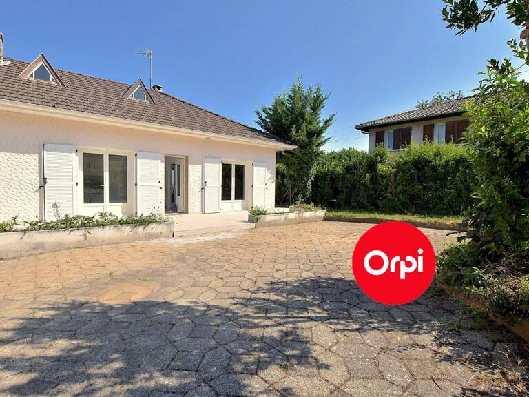 MAISON T4 - 69780 SAINT PIERRE DE CHANDIEU — photo 1