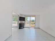 Appartement À Vendre Grand T3 Décines — photo 2