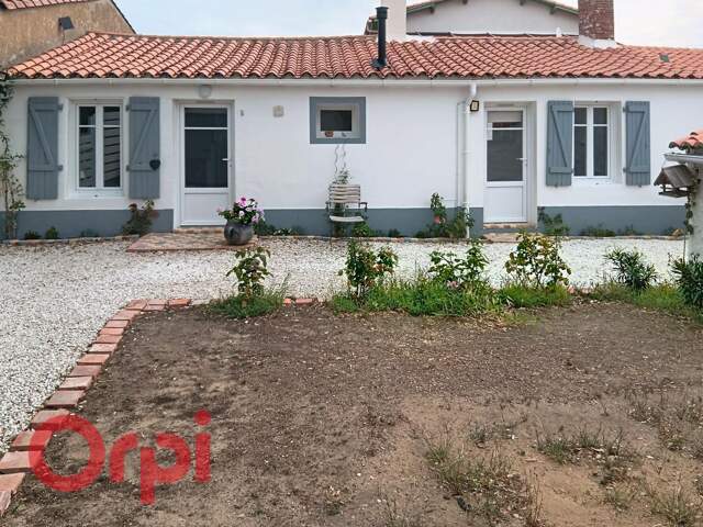 Maison en pierre bord de mer. Proche plage et lac de TANCHET — photo du bien