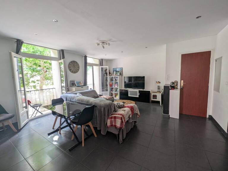 Appartement À Vendre — photo 1