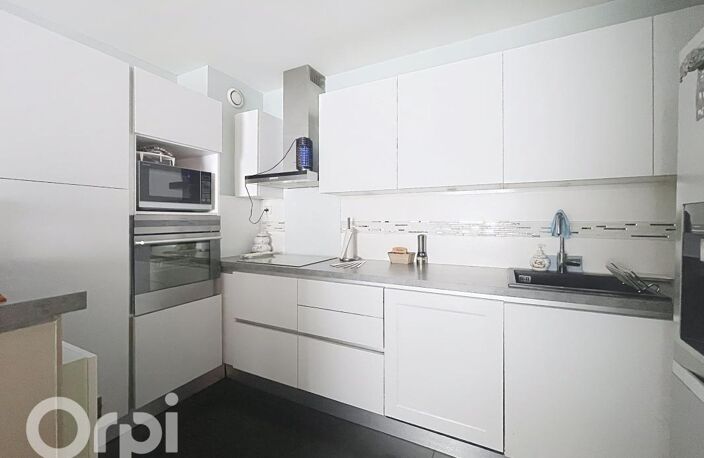Appartement À Vendre — photo 2