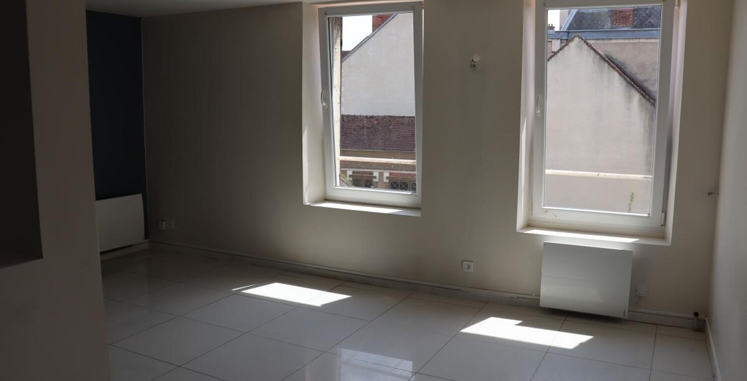 Appartement À Louer — photo 1