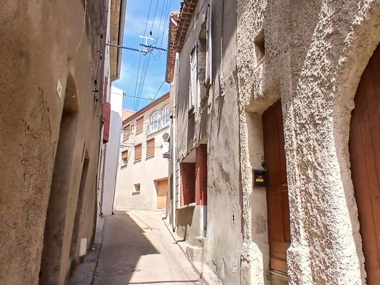 À Vendre : maison à fort potentiel à ABEILHAN — photo 1