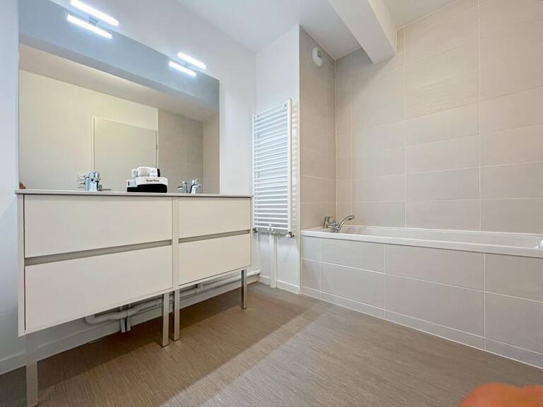   appartement idéalement situé dans une résidence récente et calme   proche commodités — photo 1