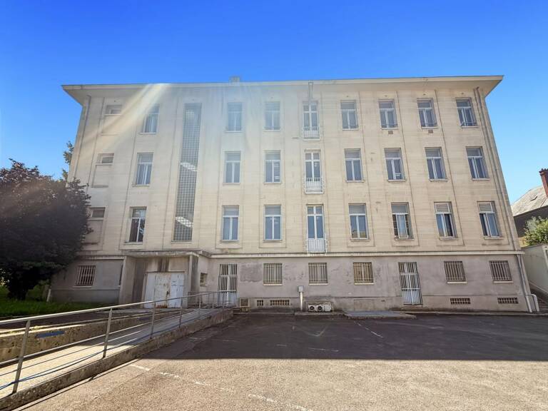 Immeuble de caractère à fort potentiel – Centre-ville de Laon — photo 1
