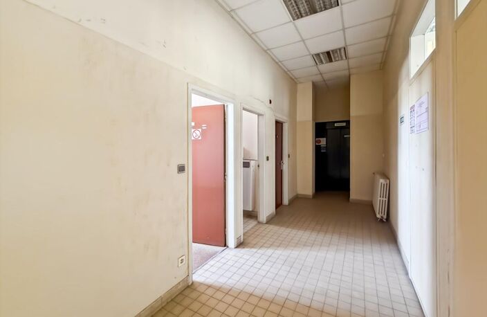 Immeuble de caractère à fort potentiel – Centre-ville de Laon — photo 2
