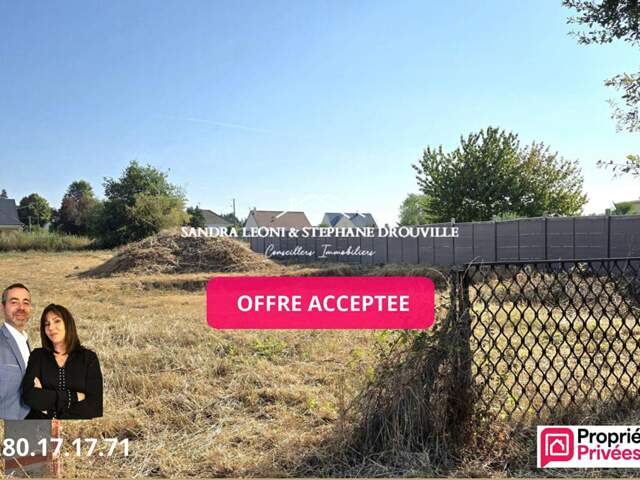 PROCHE MAINTENON JOLI TERRAIN A BATIR VIABILISE DE 985 m2 — photo du bien