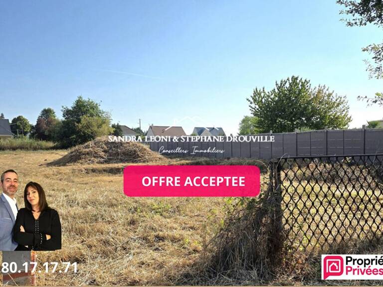 PROCHE MAINTENON JOLI TERRAIN A BATIR VIABILISE DE 985 m2 — photo 1
