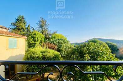 Appartement 5 pièces 185000 €