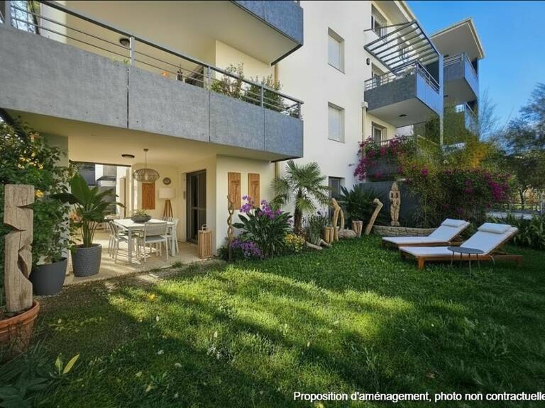 En RDC d'une résidence prisée, BEL APPARTEMENT T3 DE 67 M²  avec jardin, place de parking, terrasse et possibilité de garage en sus — photo 1
