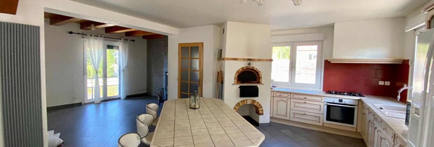 Maison 8 Pièces 201 m² à vendre à Damprichard (25450)