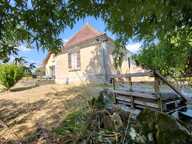 24140 Eyraud Crempse Maurens Maison ancienne en pierres  et petite grange sur parcelle de 3093 m² — photo 4