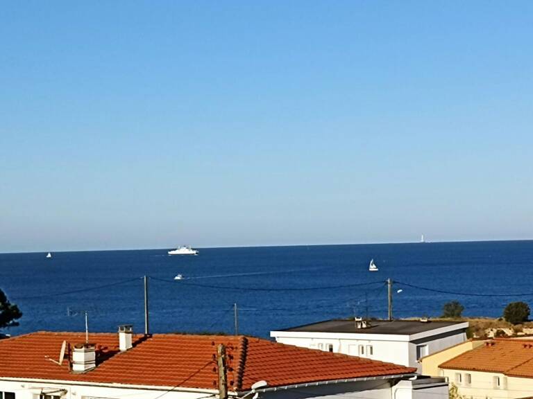 Vu mer panoramique ? Appartement T2 avec terrasse, parking et cave — photo 1