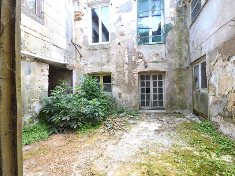 Immeuble A RENOVER 17MARANS CENTRE VILLE — photo 1