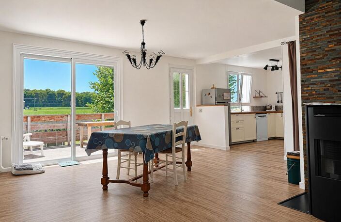 Maison sur sous-sol 4 chambres avec dépendance - VERNANTES (49390) — photo 3