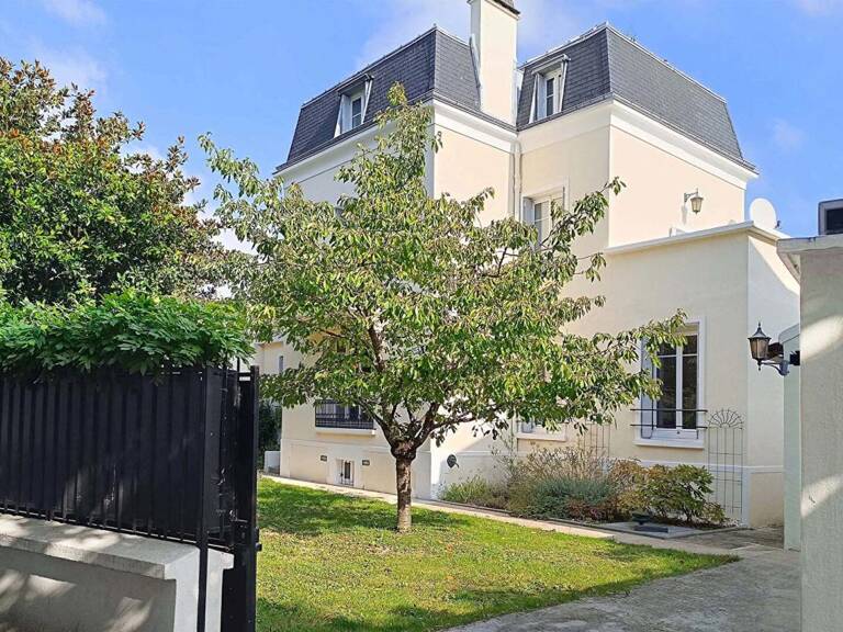 Maison Bourgeoise proche RER A 10 pièces 240m² NEUILLY-PLAISANCE (93360) — photo 1