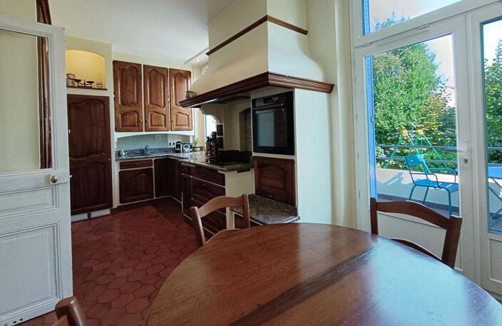 Maison Bourgeoise proche RER A 10 pièces 240m² NEUILLY-PLAISANCE (93360) — photo 4