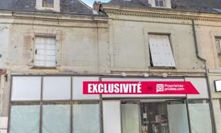 Immeuble  240 m² à vendre à Longué-Jumelles (49160)