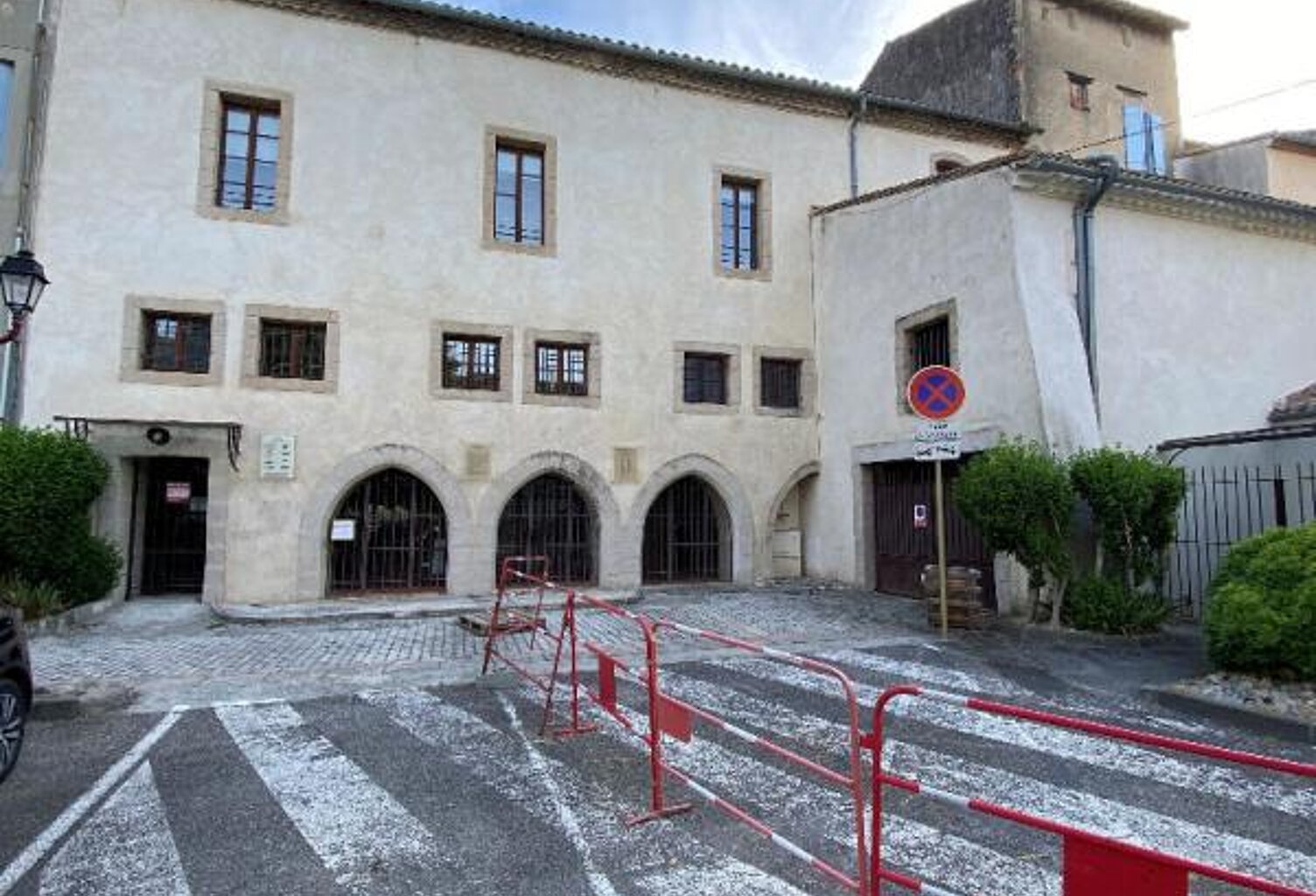 Immeuble Castelnaudary 600 m2 — photo 1