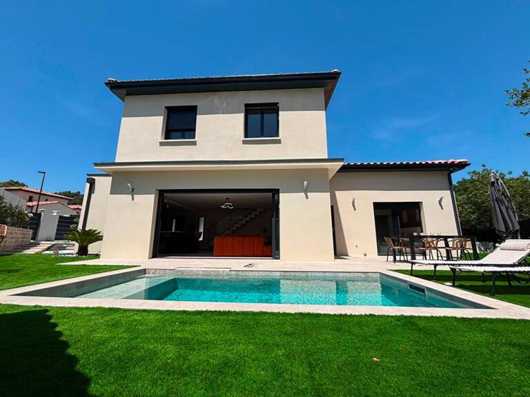 Villa  5 pièce(s) 131 m2 — photo 1