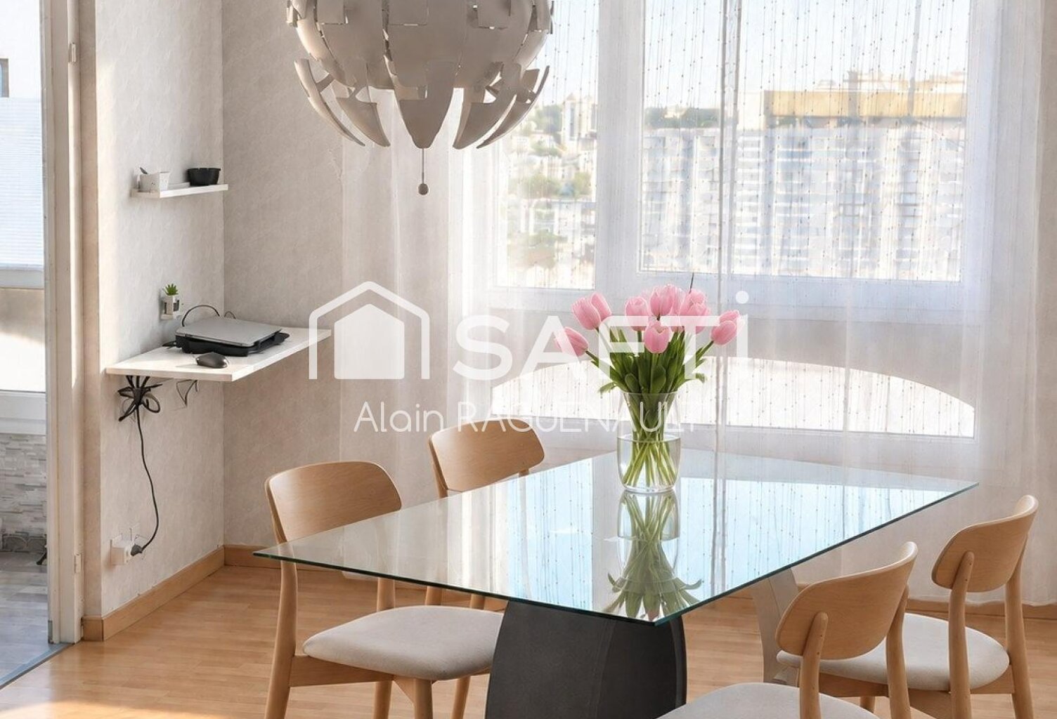 APPARTEMENT - T5 - ( 4 chambres ) - au DERNIER ETAGE avec VUE PANORAMIQUE — photo 1