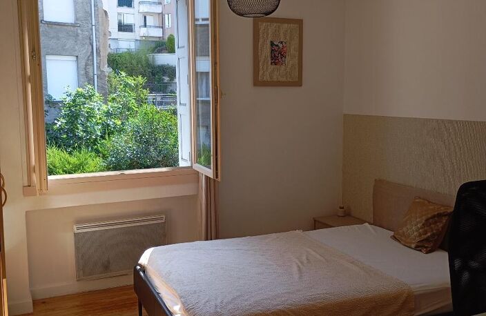 Location appartement 3 pièces 64 m² à Saint-Étienne (42100) — photo 3