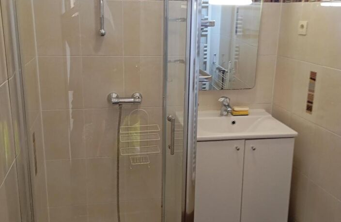 Location appartement 3 pièces 64 m² à Saint-Étienne (42100) — photo 5