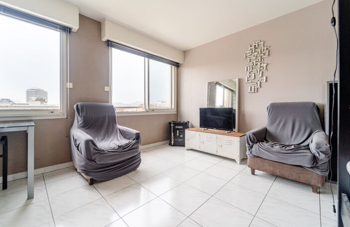 APPARTEMENT 1 PIECE DE 33 M2 — photo 4
