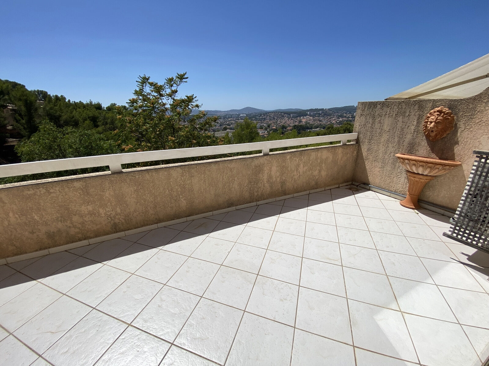 Appartement  T5 à louer Toulon 83200