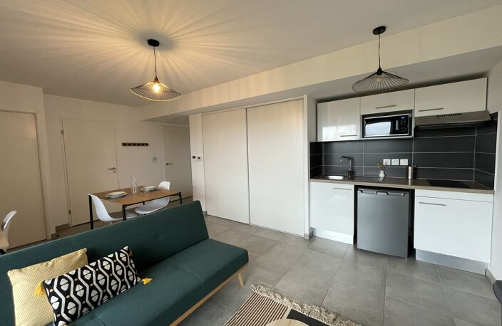 Location appartement 2 pièces 42 m² à Toulouse (31100) — photo 2