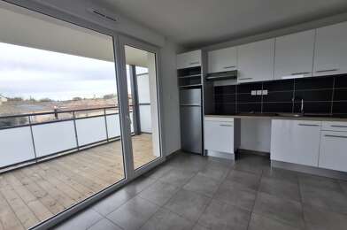 Appartement 3 pièces 750 €