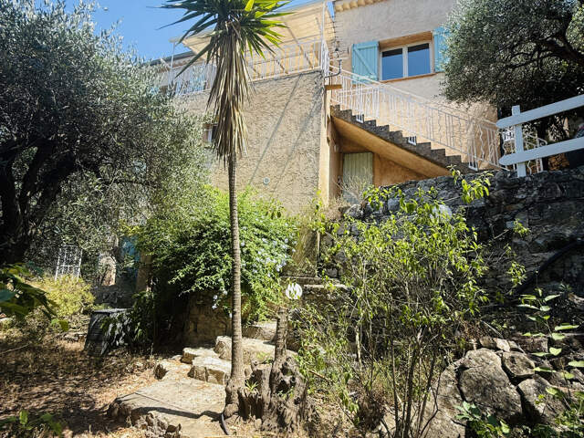 Maison individuelle 106 m2   Drap (06340) — photo du bien