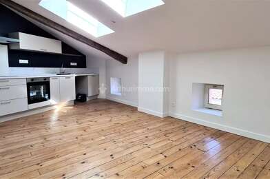 Appartement 3 pièces 660 €